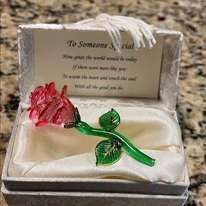🆕 Beautiful Pink Rose “To Someone Special” Poem in White Satin Tassel Gift Box